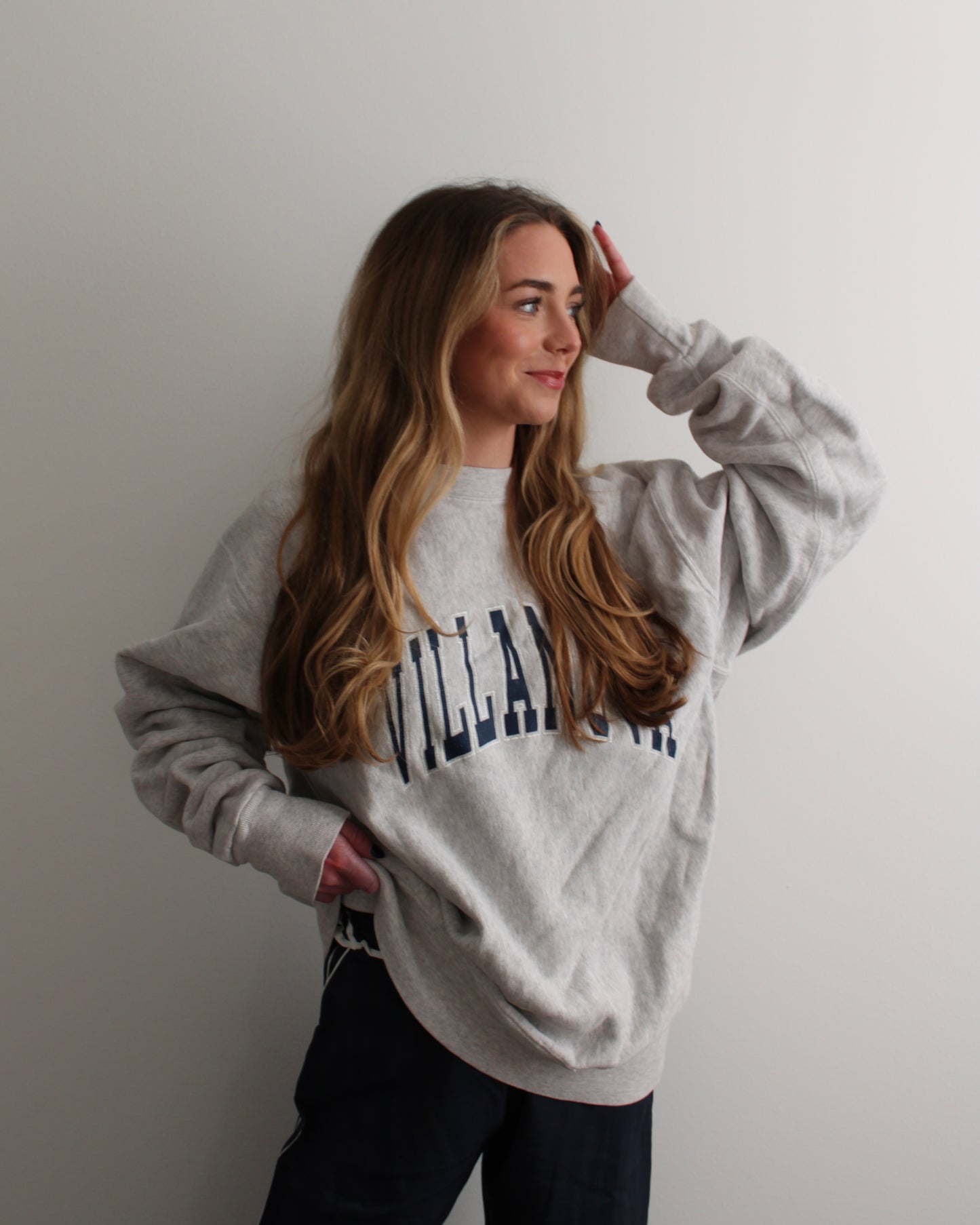 Evi11 Twin Vintage Villanova Crewneck