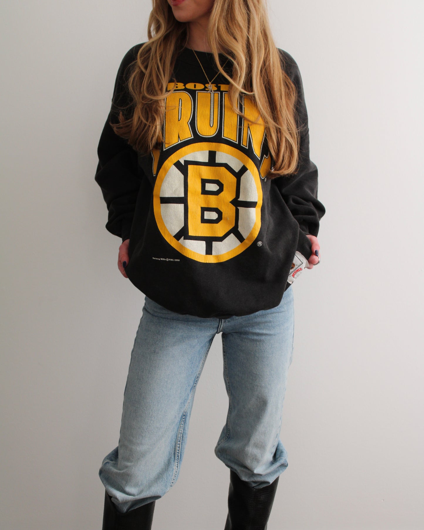 Evi11 Twin Vintage Bruins Crewneck