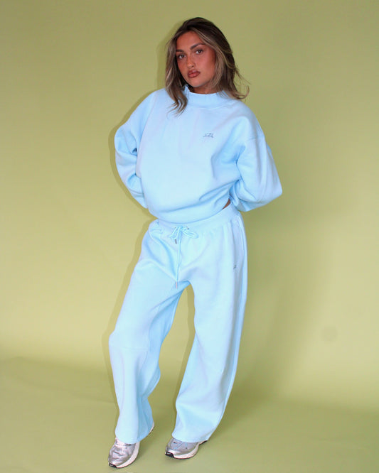 The HZL Bluebelle Barrel Pants