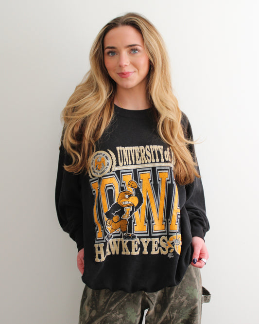 Evi11 Twin Vintage Hawkeyes Crewneck